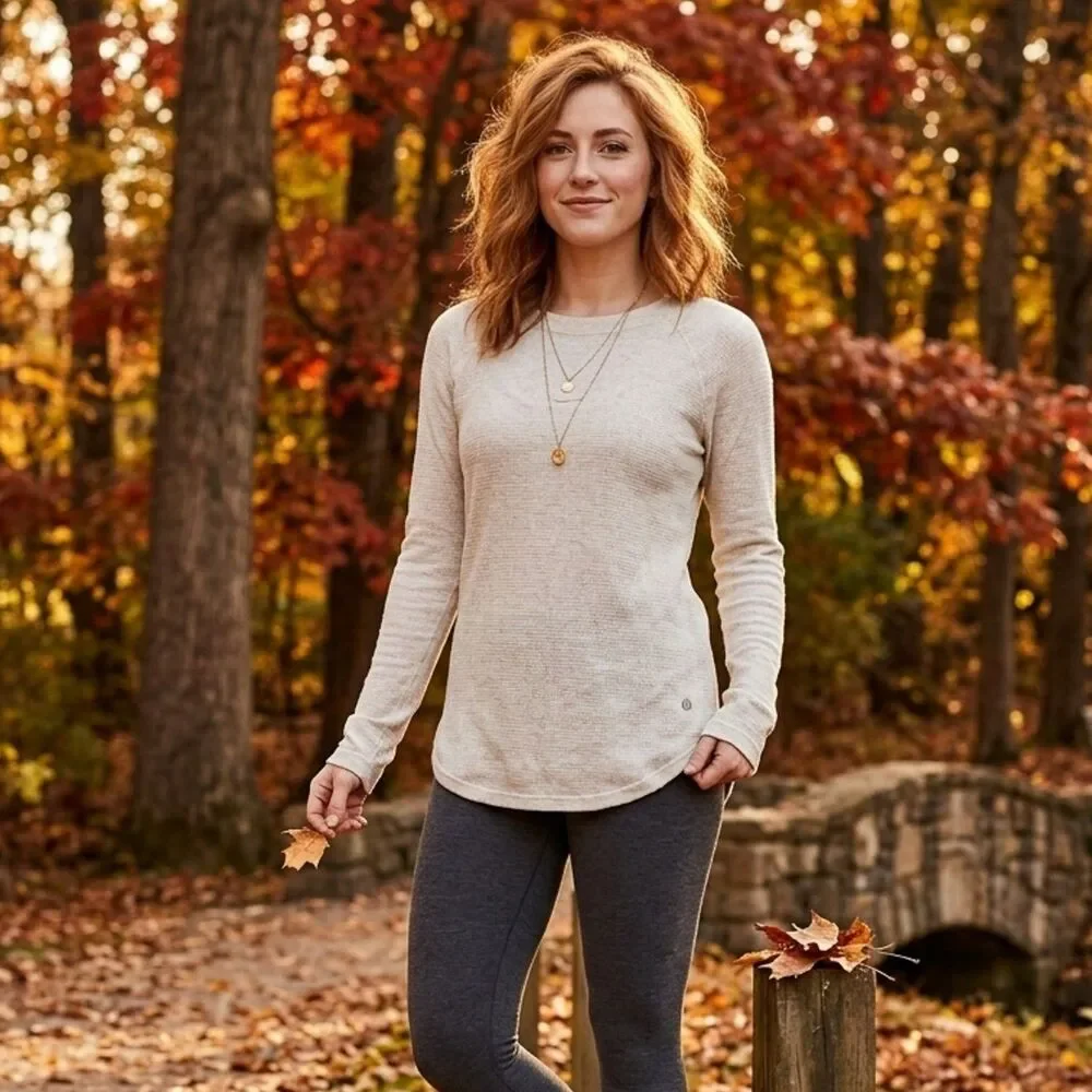 Lululemon 100% Wool Crewneck Sweater Top with Thumbholes Ivory Oatmeal Size S/M